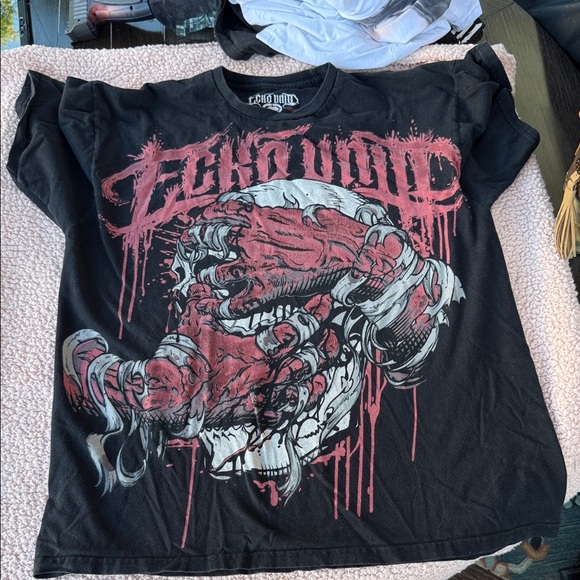 Vintage Ecko Unlimited Black Tee with Pink Logo - Picture 1 of 3